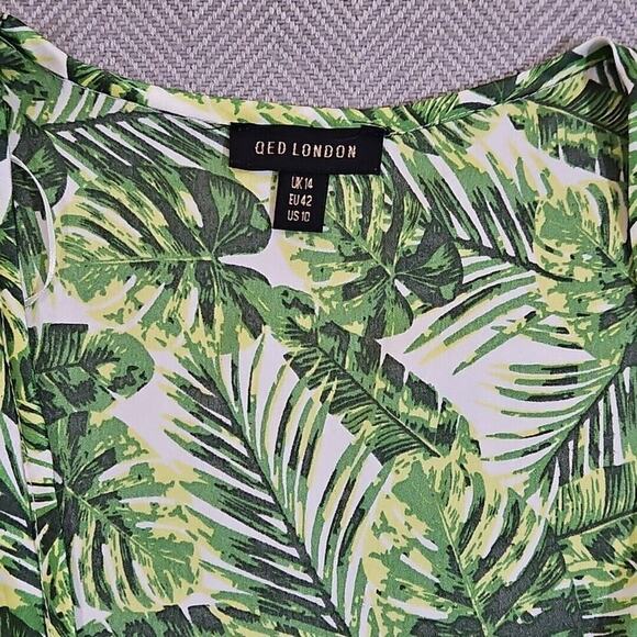 QED London Romper Dress Size 10 Green Palm Print Y2K Fairy Core Boho 1/2 Sleeve - Picture 9 of 13